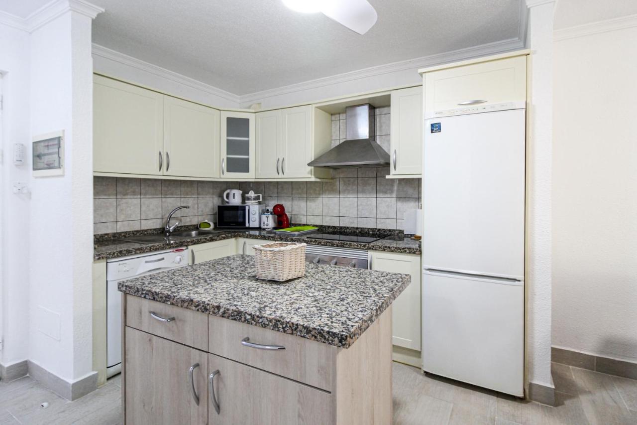 ארונה El Rincon - Los Cristianos Sea View Apartment With 2 Bedrooms And 2 Bathrooms מראה חיצוני תמונה